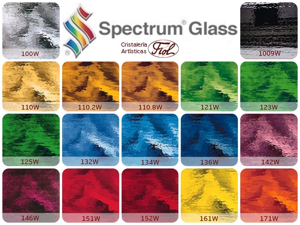 En nuestro taller disponemos de planchas de vidrio de toda gama de colores y texturas realizadas en Estados Unidos.